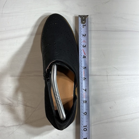 Unbranded Women’s Ankle Bootie Black sz 6.5 - Picture 7 of 8